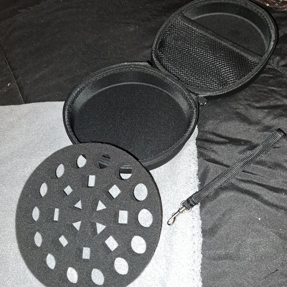 DND Dice case round with handle and removeable - Picture 5 of 7